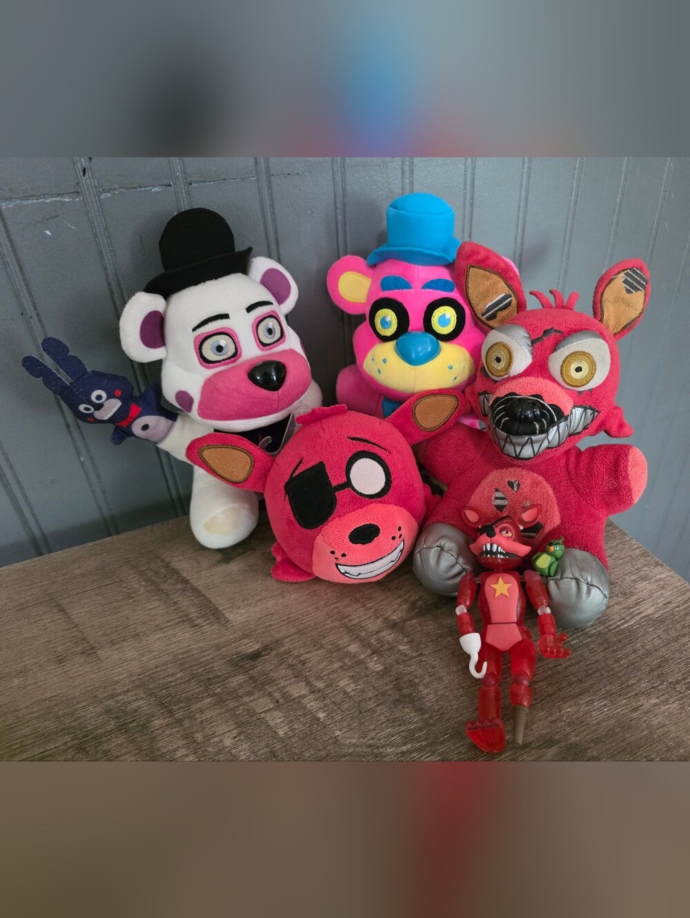 Five Nights at Freddy's Red Plush Toy Collection